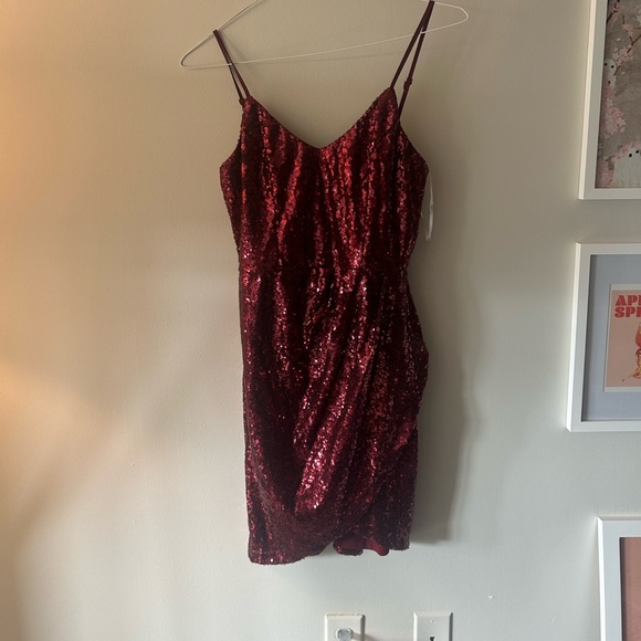 Below the Stars Wine Red Sequin Asymmetrical Bodycon Dress Lulus Size Medium - Picture 5 of 9